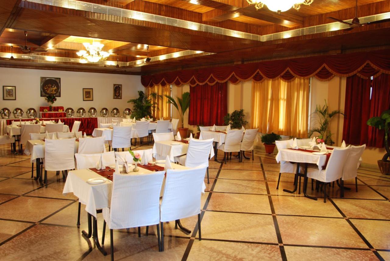 Hotel Corbett Kingdom Rāmnagar Eksteriør bilde